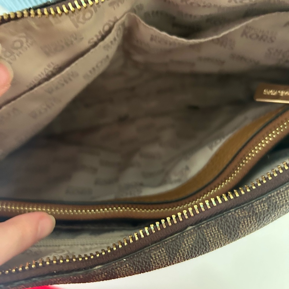 Michael Kors Handbag - Picture 5 of 10